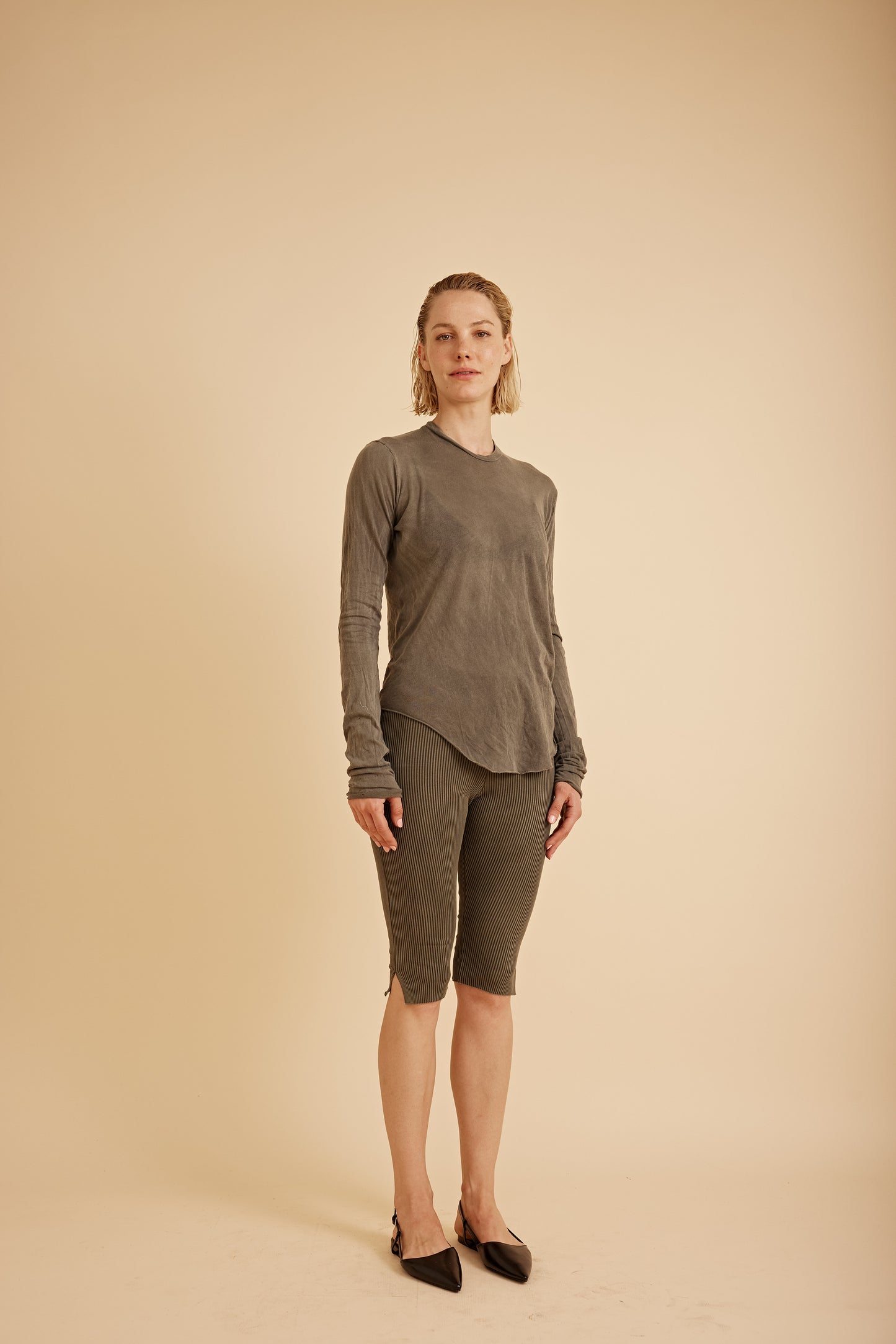 Stella Long Sleeve Round Raw Hem in Tissue Cotton